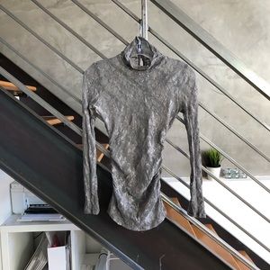 Arden B. Grey lace long sleeve shirt XS